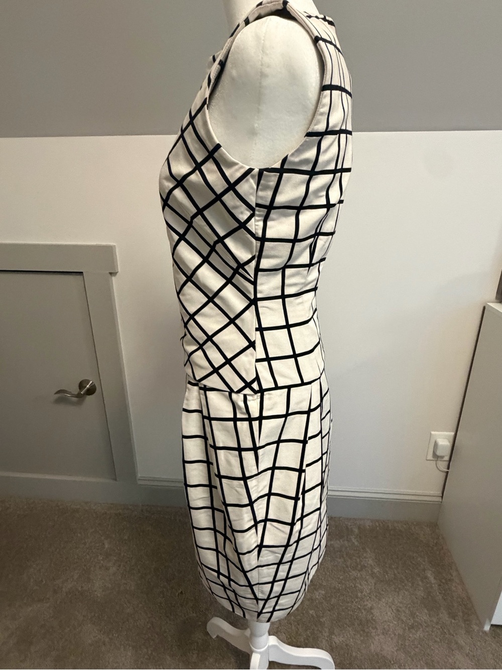 Christian Dior Paris Vintage Cream Black Windowpane Plaid Sheath Dress US 4 - Picture 5 of 13